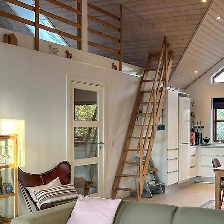 Feriehus 5 Bedroom Stunning In